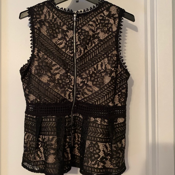 Top - Picture 2 of 3